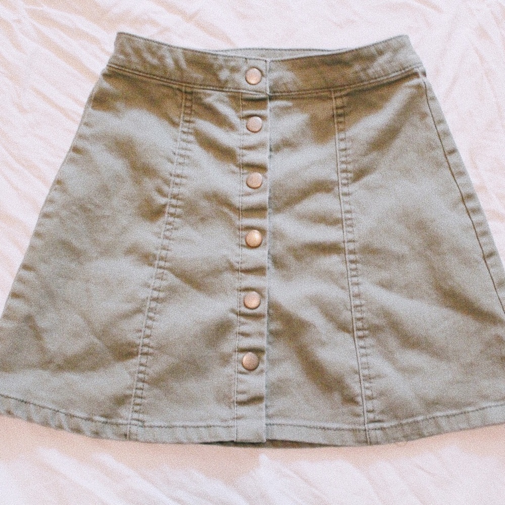 ARMY GREEN BUTTON UP SKIRT